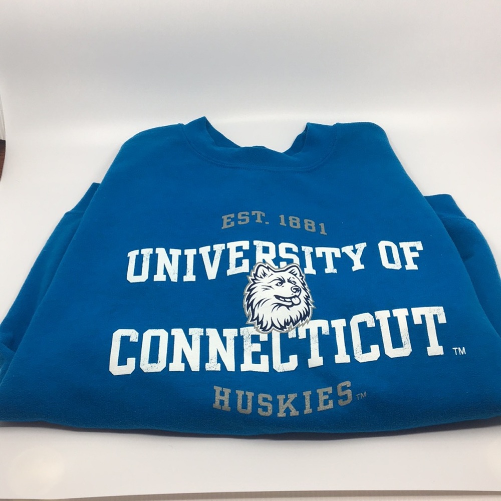 UCONN crew neck sweatshirt